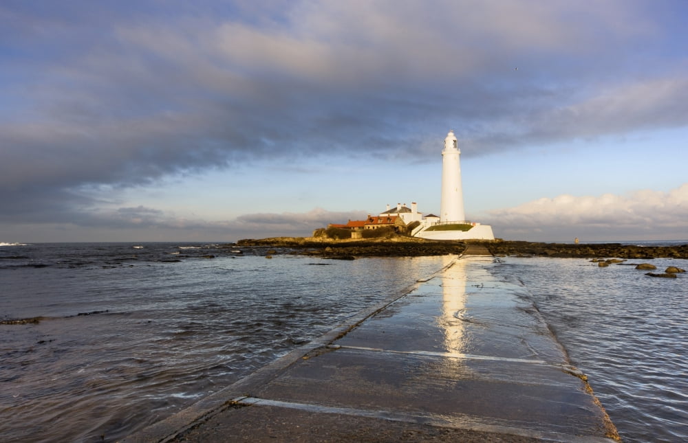 Lighthouse Whitley Bay Northumberland England Canvas Art - John Short Design Pics (18 x 11)
