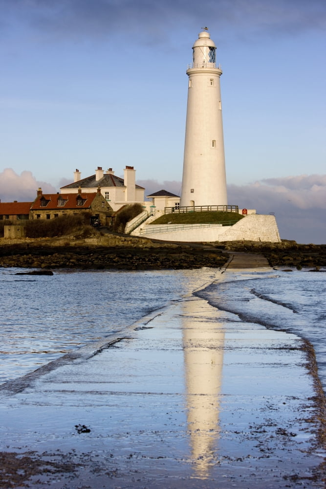 Lighthouse Whitley Bay Northumberland England Canvas Art - John Short Design Pics (24 x 36)
