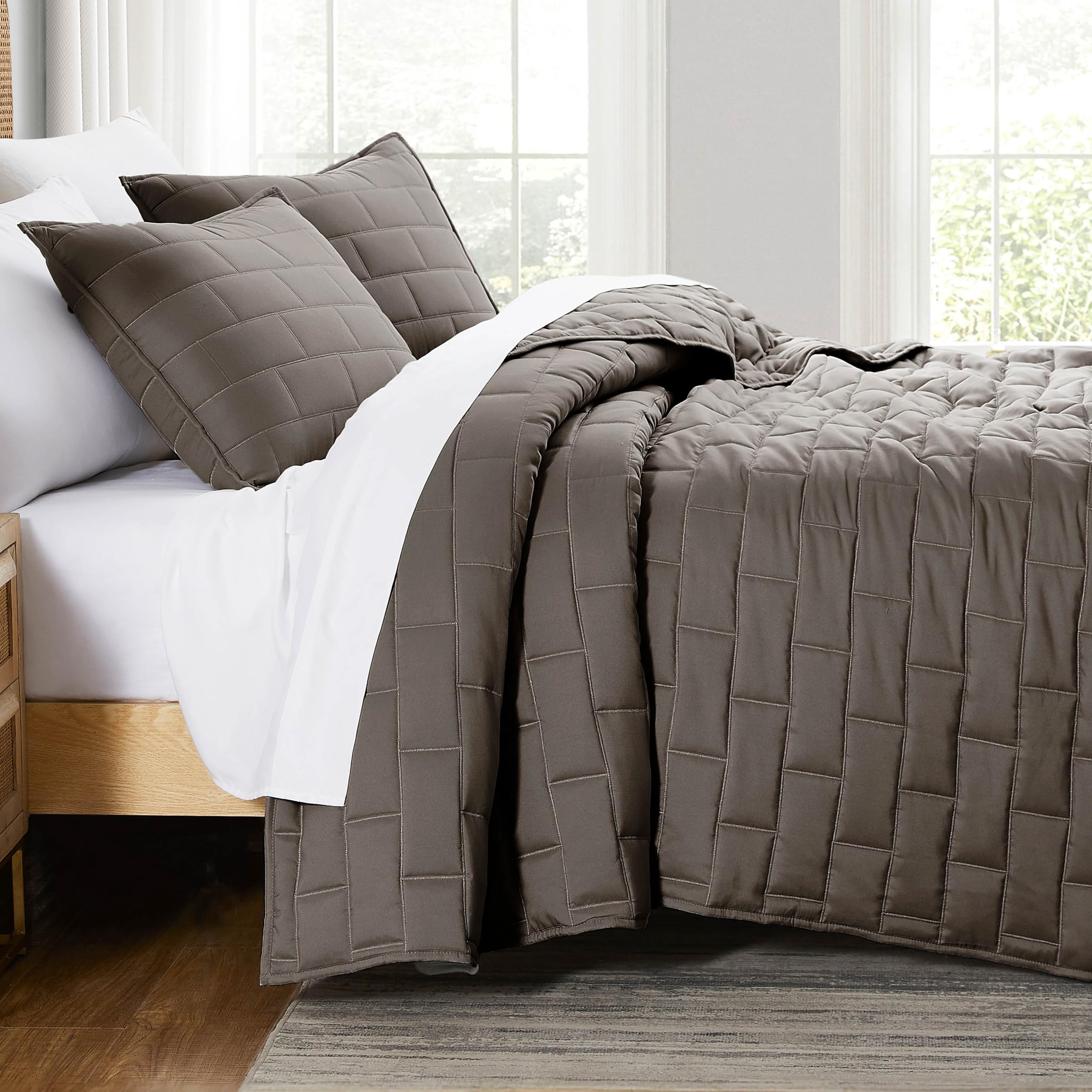 Lightweight Brickyard Embroidered 3-piece Brickyard Quilt Set by Southshore Fine Linens