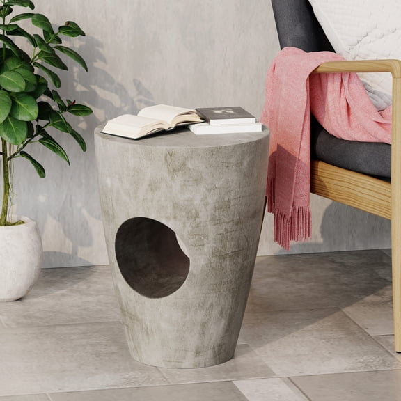 Lightweight Concrete Round Side Table / Enhances Backyard Visual Appeal