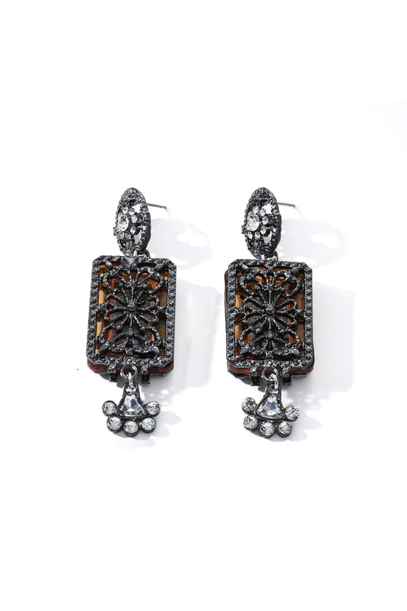 Lightweight Dangle Earrings For Elegant Everyday Drop Earrings With Secure Clasps Heart Dangle Earrings for Women compatible with Macrame Earrings Large Stud Earrings for Women Pack of Earrings Stud