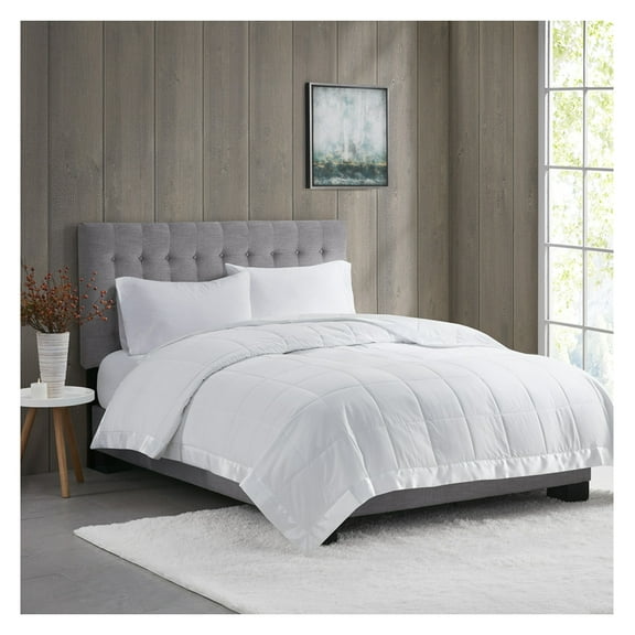 Lightweight Down Blanket with Trim White Full/Queen