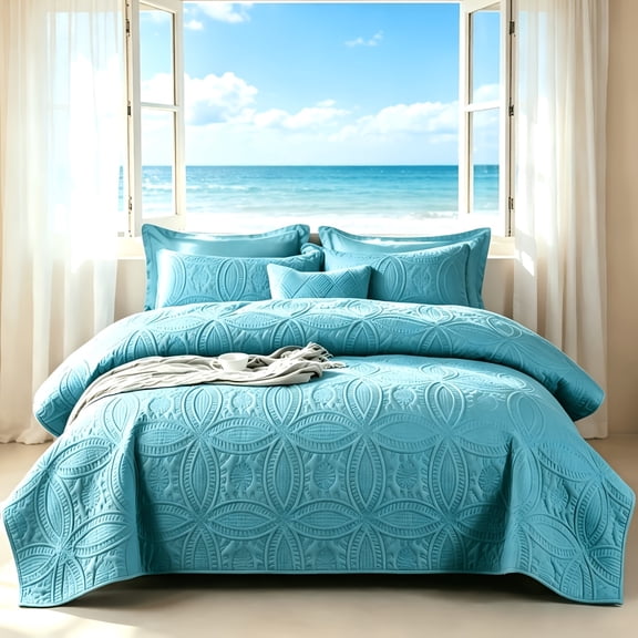 Lightweight Embossed Quilt Set with Pillowcases, Ultra‑Soft Textured Quilt