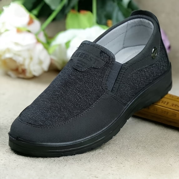 Lightweight Men's All-Season Slip-On Casual Shoes, Breathable Fabric Comfortable for Daily and Outdoor Wear