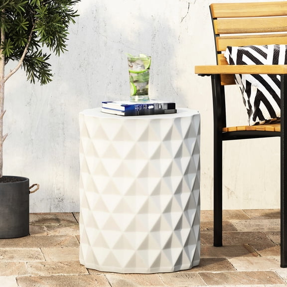 Lightweight Outdoor Side Table / Withstand Substantial Weight