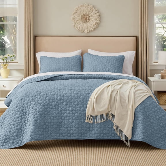 Lightweight Queen Comforter Set with Lucky Star Quilting Dusty Blue 90 x 96 Inches