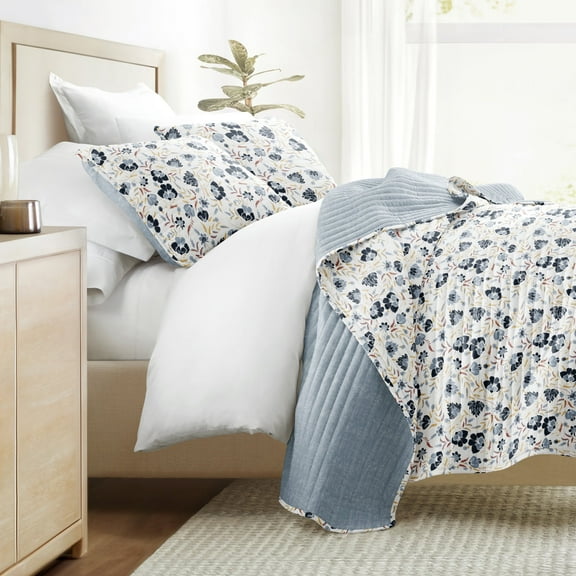 Lightweight Quilt Sets - Wrinkle Free - Coverlet French Jacobean Floral Light Blue by Comfort Canopy