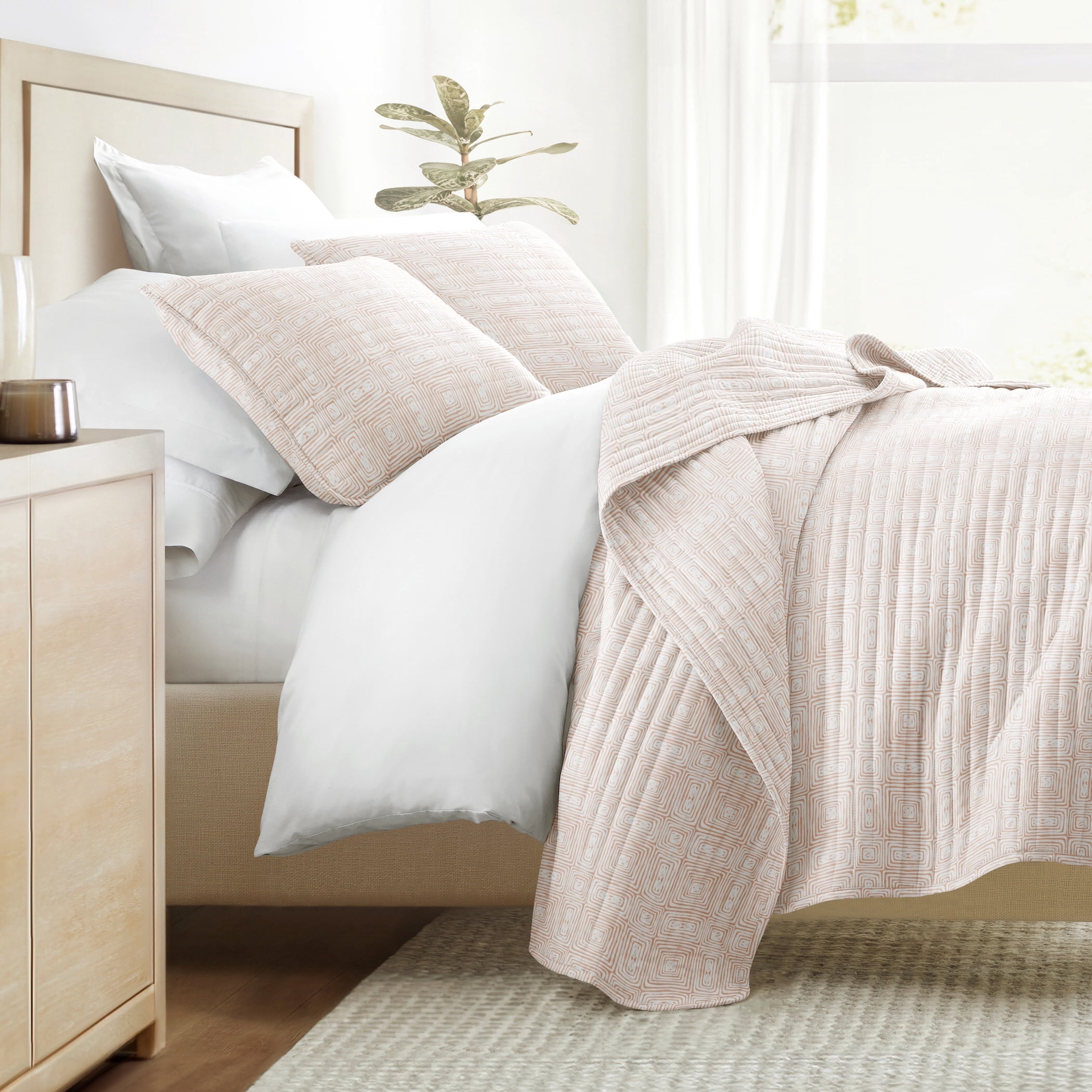 Lightweight Quilt Sets - Wrinkle Free - Coverlet Geometric Apricot Pattern by Comfort Canopy