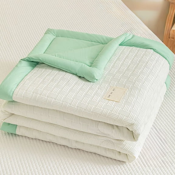 Lightweight Summer Quilt Blanket,Double Layer Yarn Bedding Cover,Breathable Sleep Comforter Layer,Soft Touch Airflow Bed Quilt,Easy Care Home Bedding Essential,All Season Resting Blanket