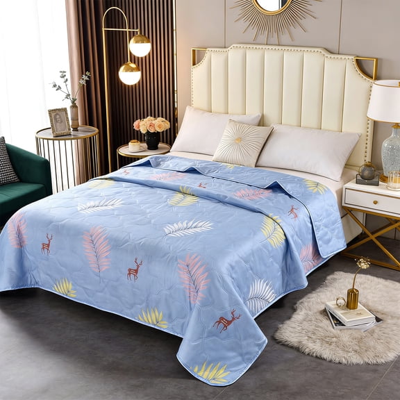 Lightweight Summer Quilt Breathable Cooling Quilt Twin/Full Size Machine Washable Soft Polyester Quilt with Deer Forest Print