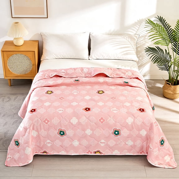 Lightweight Summer Quilt Cooling Breathable Polyester Floral Quilt Machine Washable 59"x79"