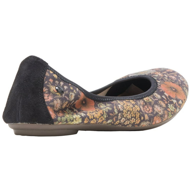 Hush puppies chaste ballet flat black leather sale