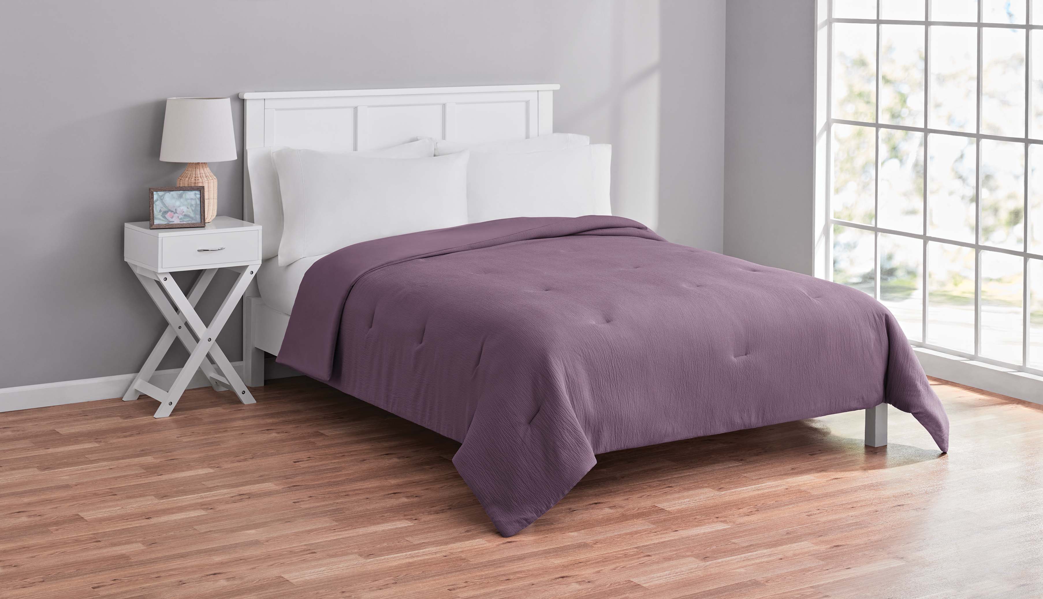 Lilac Mainstays Queen Comforter Suitable for Tweens and up