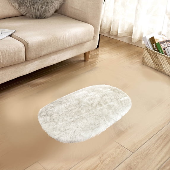 Lilgiuy Faux Sheepskin Fur Bedroom Rug,Super Soft Living Room Rugs Sheepskin Area Rug Window Beside Carpets Fluffy Floor Mat Elaborate Home Decor (Oval Shape,23.6 "X 15.7")
