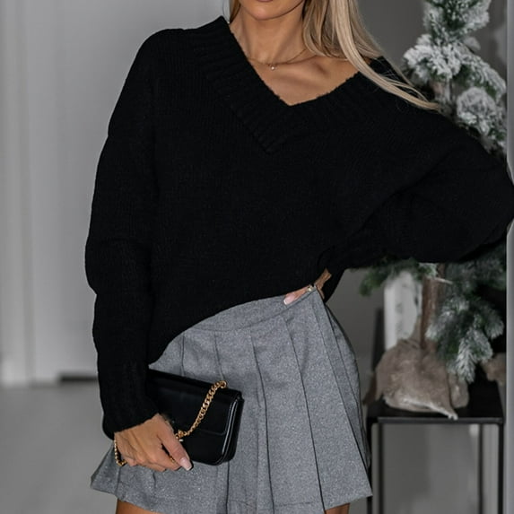 Lilgiuy Women's Winter Casual Solid Color V-neck Long-sleeved Knitted Loose Sweater Top for Work Office Business