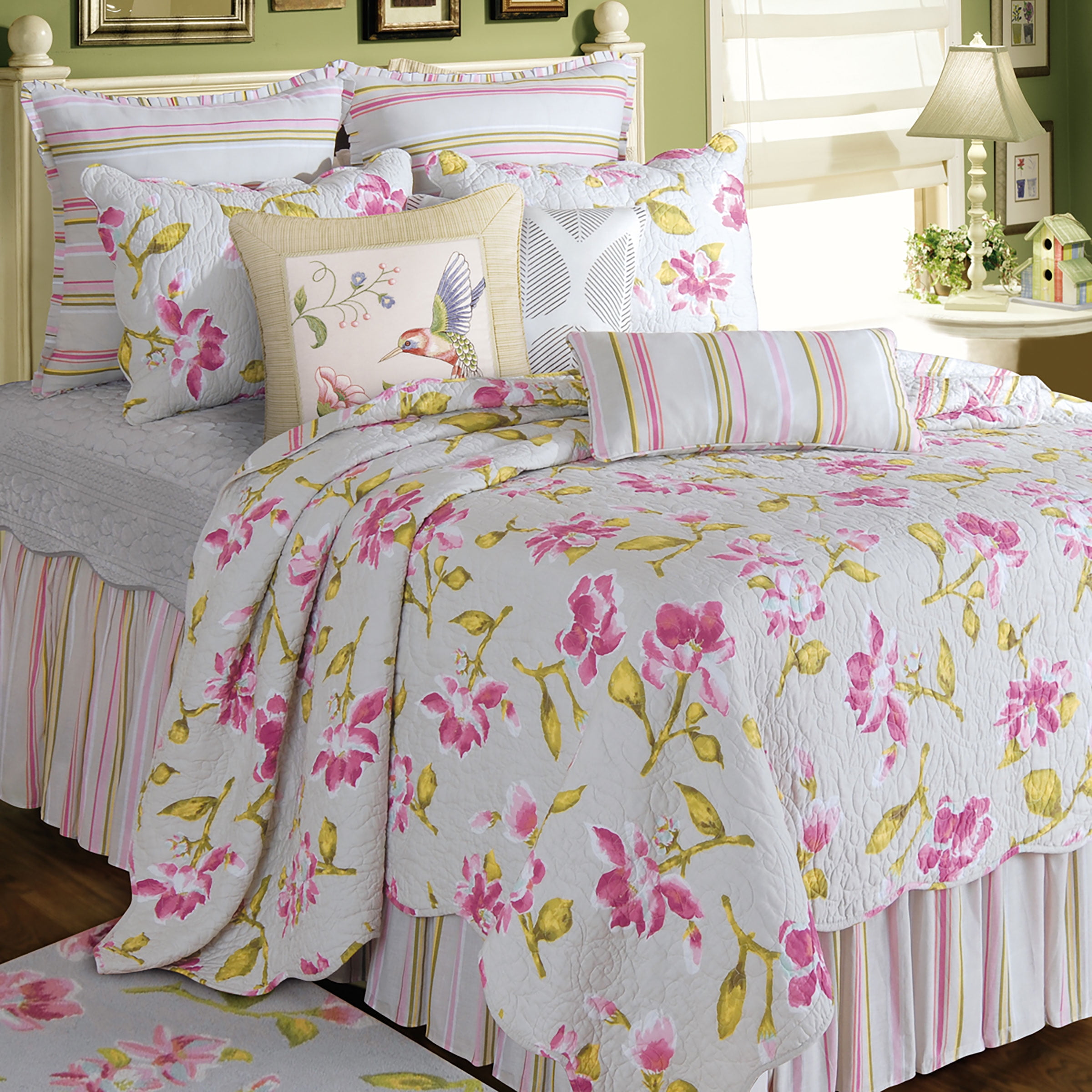Liliann Gray and Pink Floral Cotton King Quilt Set