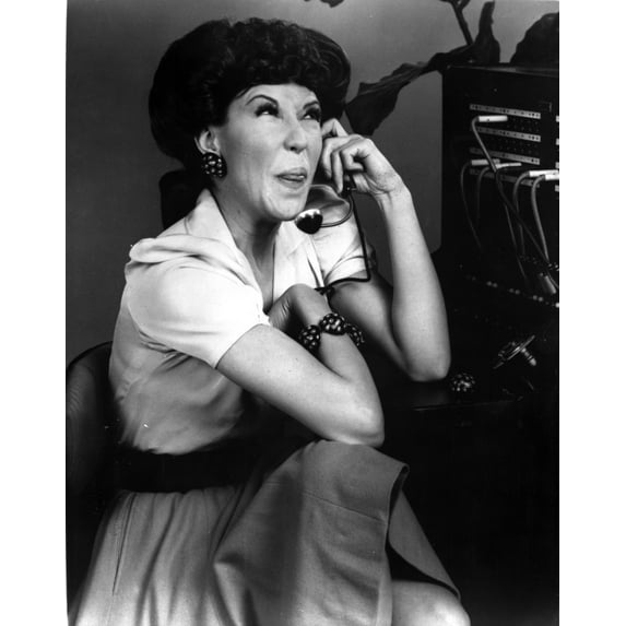 Lily Tomlin Calling in Classic Photo Print (8 x 10)