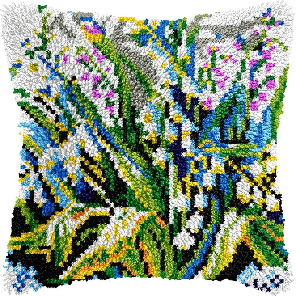 Flowers Latch Hook Pillow Kits for DIY Handmade Throw Pillow Cushion Embroidery Latch Hooking Pillowcase Kits with Preprinted Canvas Crochet Yarn Kits 17''X 17''(g256)