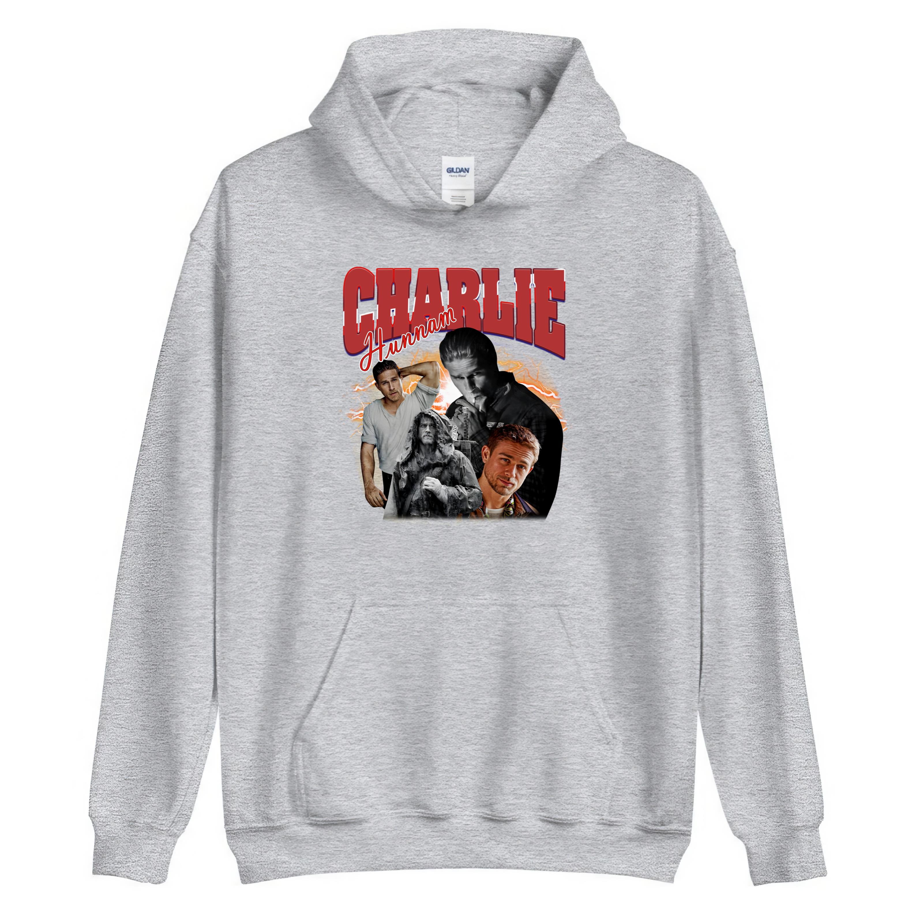 PICS] Charlie Hunnam Is Sexy Even In A T-Shirt & Jeans - Foto 8