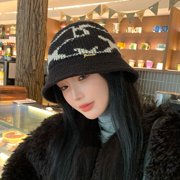 LinYooLi Autumn And Winter Women's High End Color Block Knitted Woolen Hat Outdoor Warmth And Fashion New Bucket Hat Trendy