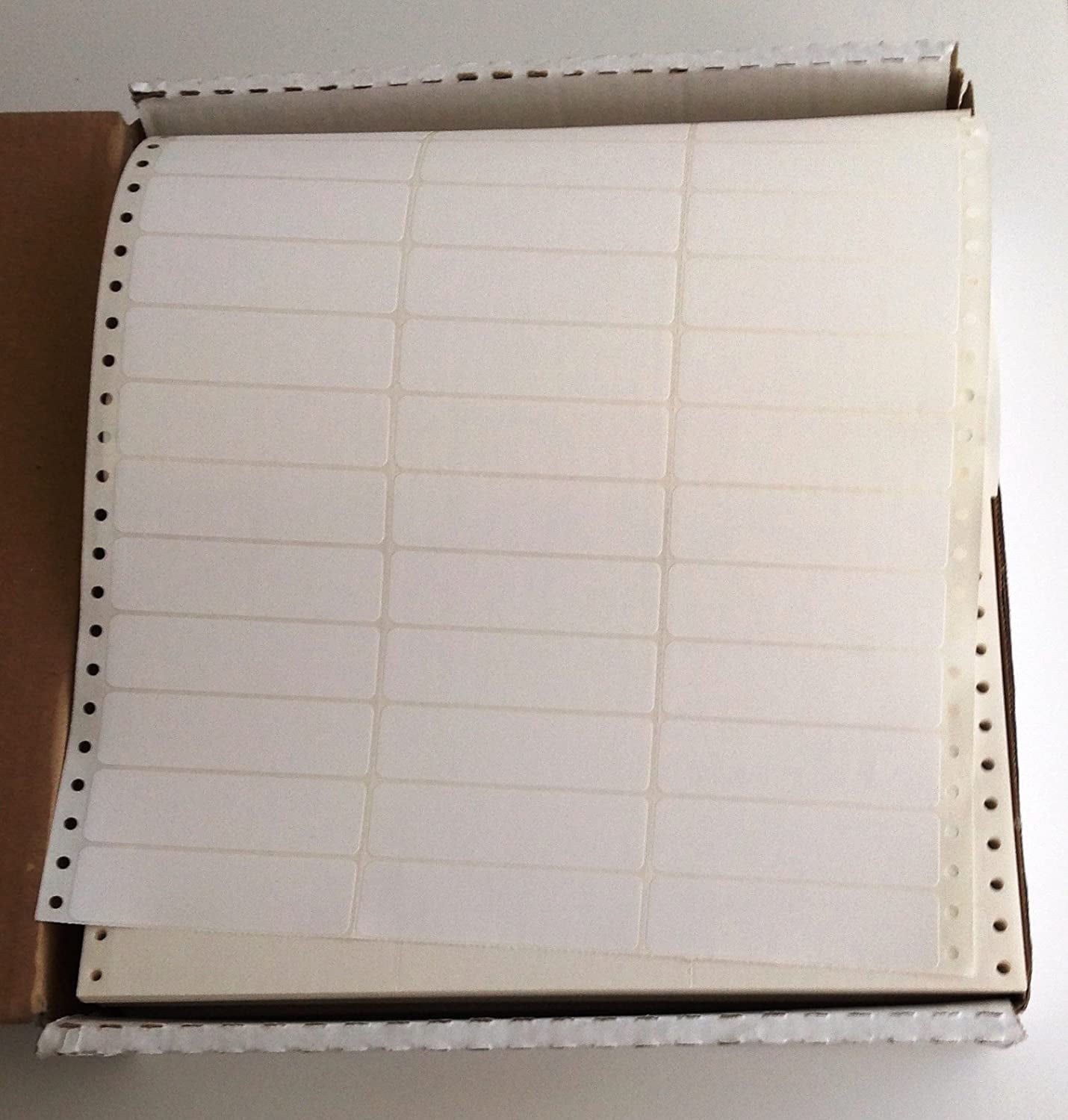 Compulabel Pinfeed Labels - 3 1/2 X 15/16 Inch, White, Permanent Adhesive (Carton Of 5000)
