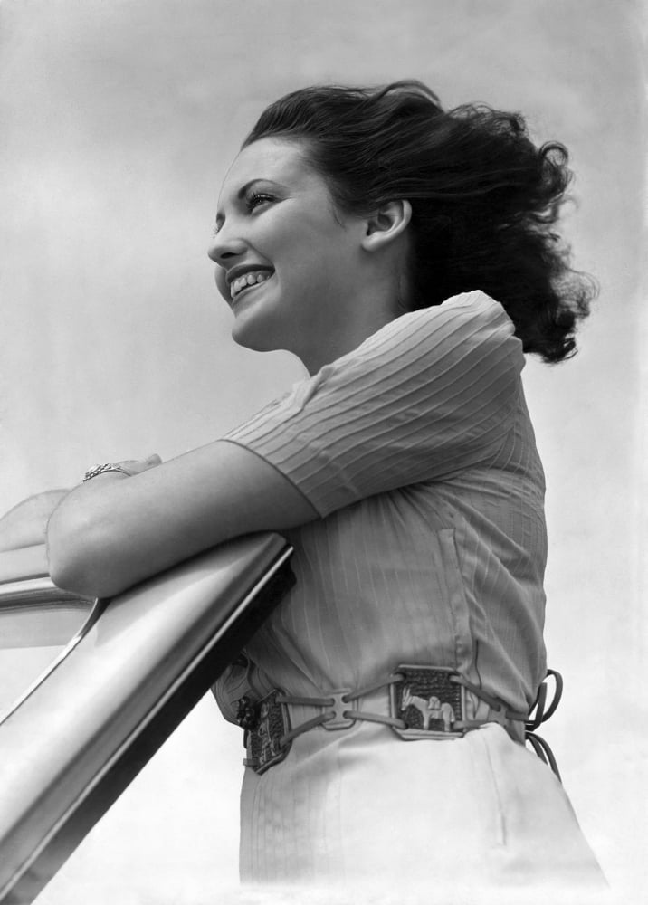 Linda Darnell Canvas Art - (16 x 20)