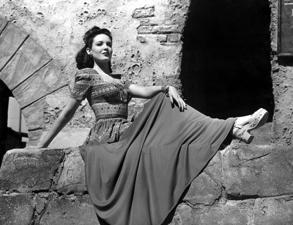 Linda Darnell Canvas Art - (20 x 16)
