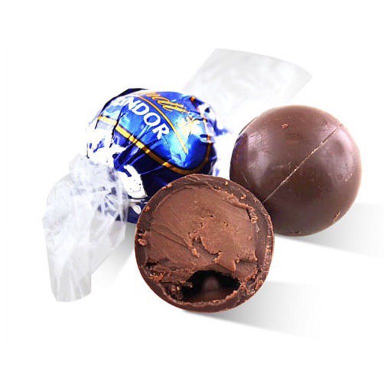 Dark Chocolate LINDOR Truffles 45% - 500g (17.6 oz) LINDT