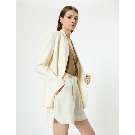 Linen Shorts Belt Detail