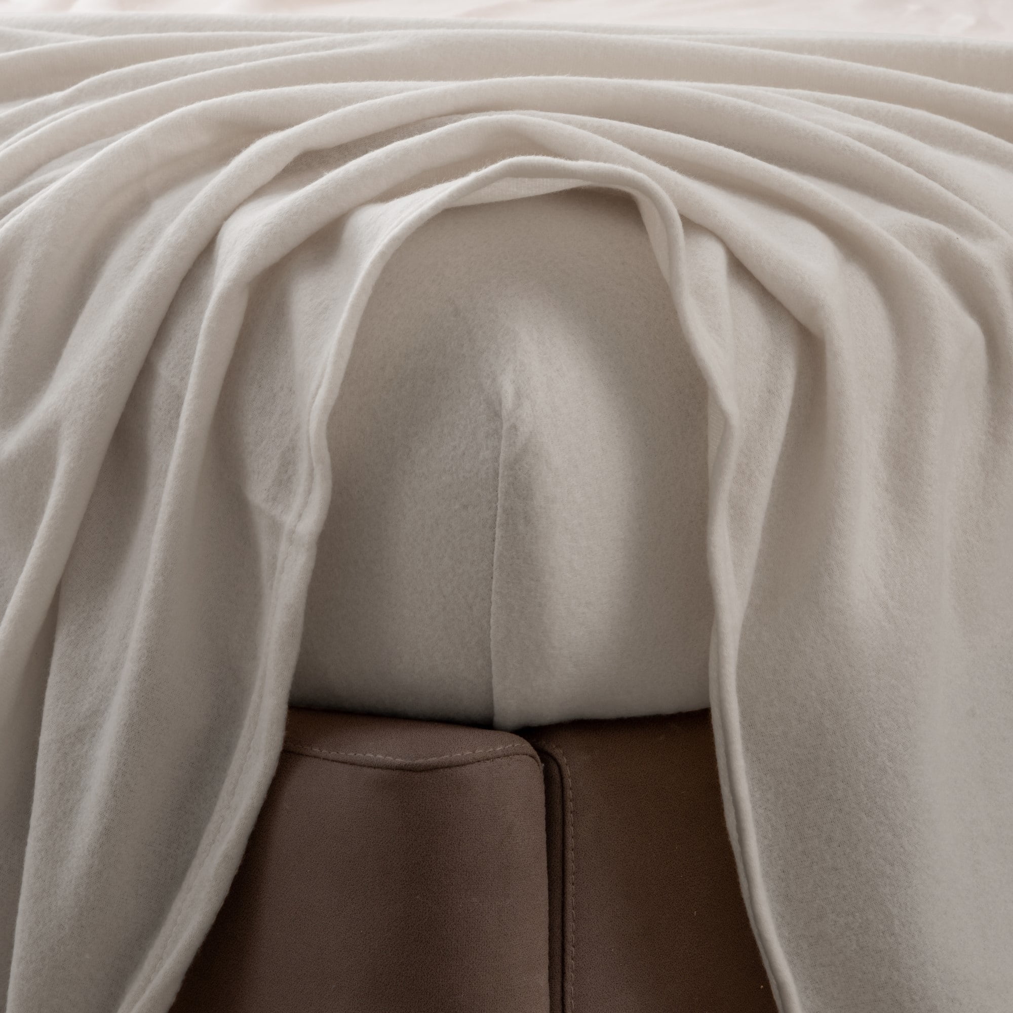 Ivory Twin Super Soft Fleece Sheet Set