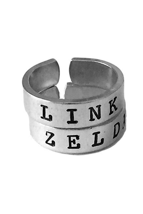Link and Zelda Ring Set - Triforce -Best Friends - Couples Ring Set