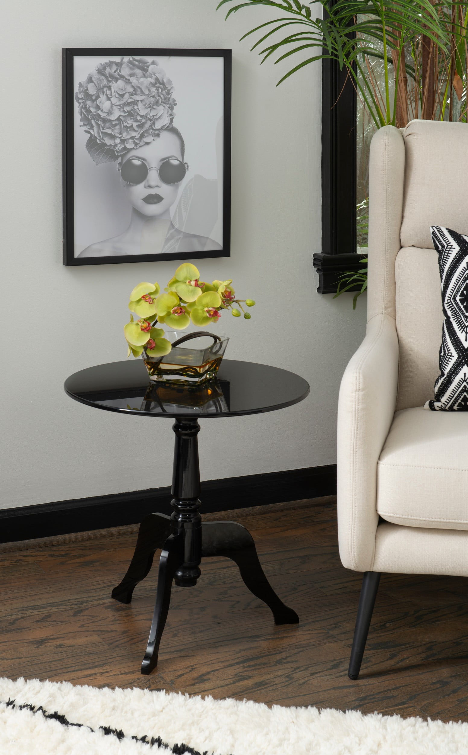 22" Round Black Acrylic Glam End Table with Curvy Legs