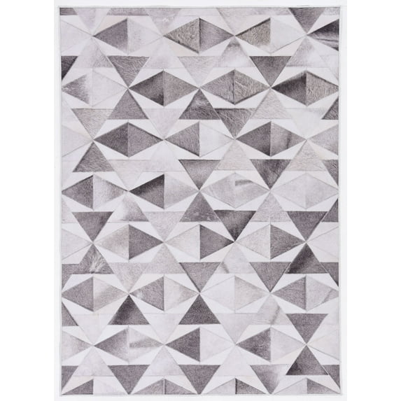 Linon Laredo Trenton Woven Polyester 6'7"x9'7" Rug in Gray