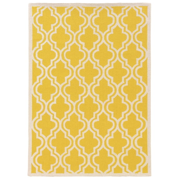 Linon Silhouette Quatrefoil Hand Hooked Wool 5'x7' Rug in Yellow