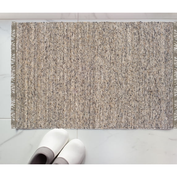 Contemporary Home Living 1.75' x 2.75' Reversible Handwoven Solid Area Throw Rug - Gray and Brown