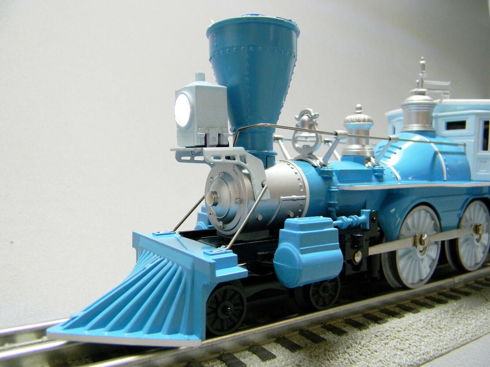 Lionel LIONCHIEF Disney Frozen 2 STEAM Locomotive Engine O Gauge 2023040-E