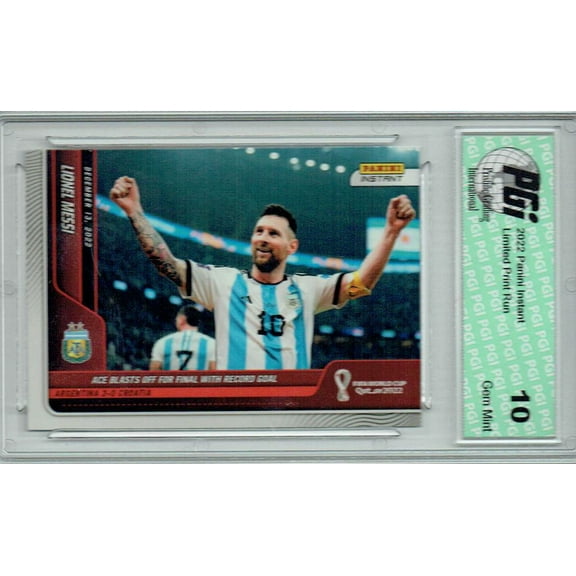 Lionel Messi 2022 Panini Instant #108 World Cup! 1 of 3286 Trading Card PGI 10