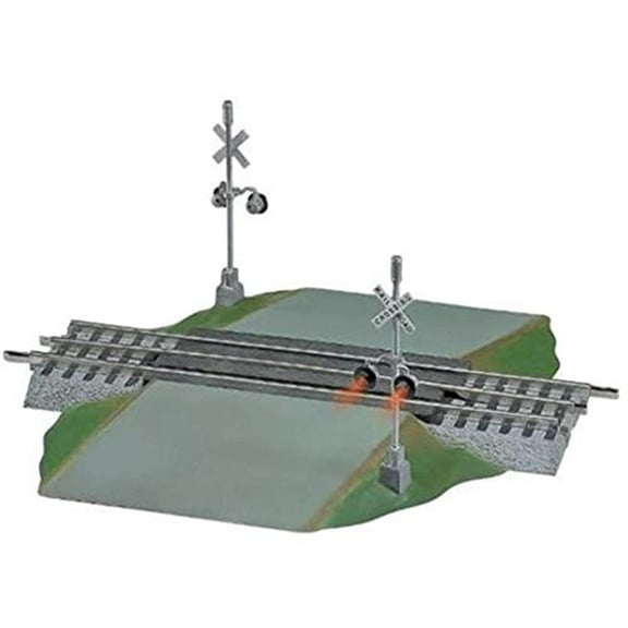 FasTrack Grade Crossing with Flashing Crossbucks