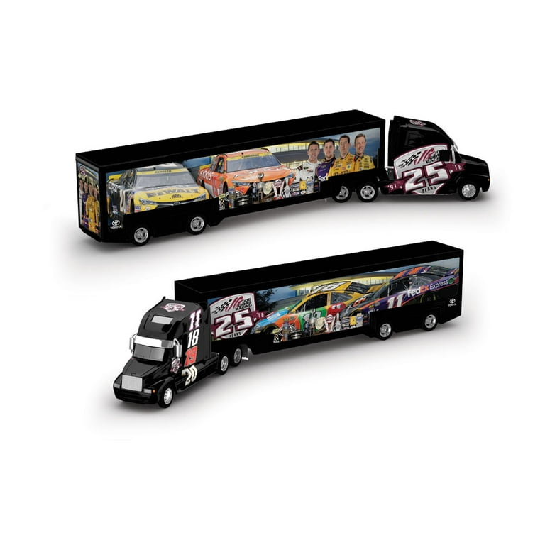 Lionel Racing Joe Gibbs Racing Team 2016 NASCAR Authentics Hauler