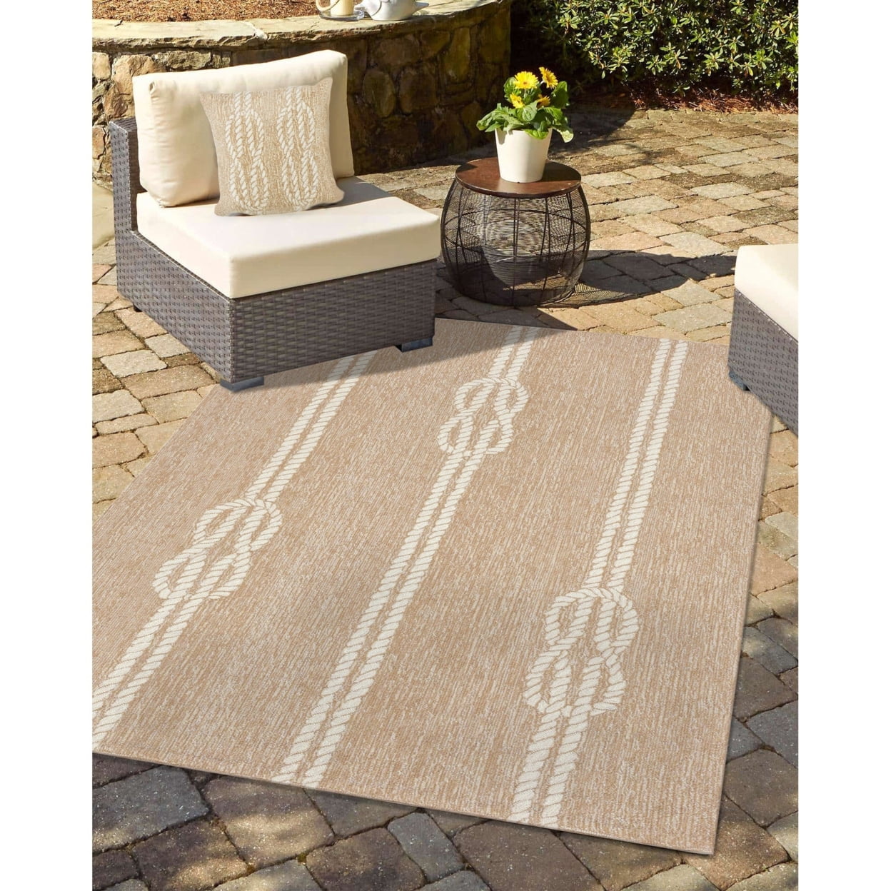 Capri Coastal Hand-Tufted Round Indoor/Outdoor Beige Rug