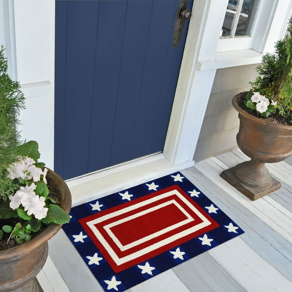 Liora Manne Frontporch Patriotic Pendant Indoor/Outdoor Rug 1'8" x 2'6"
