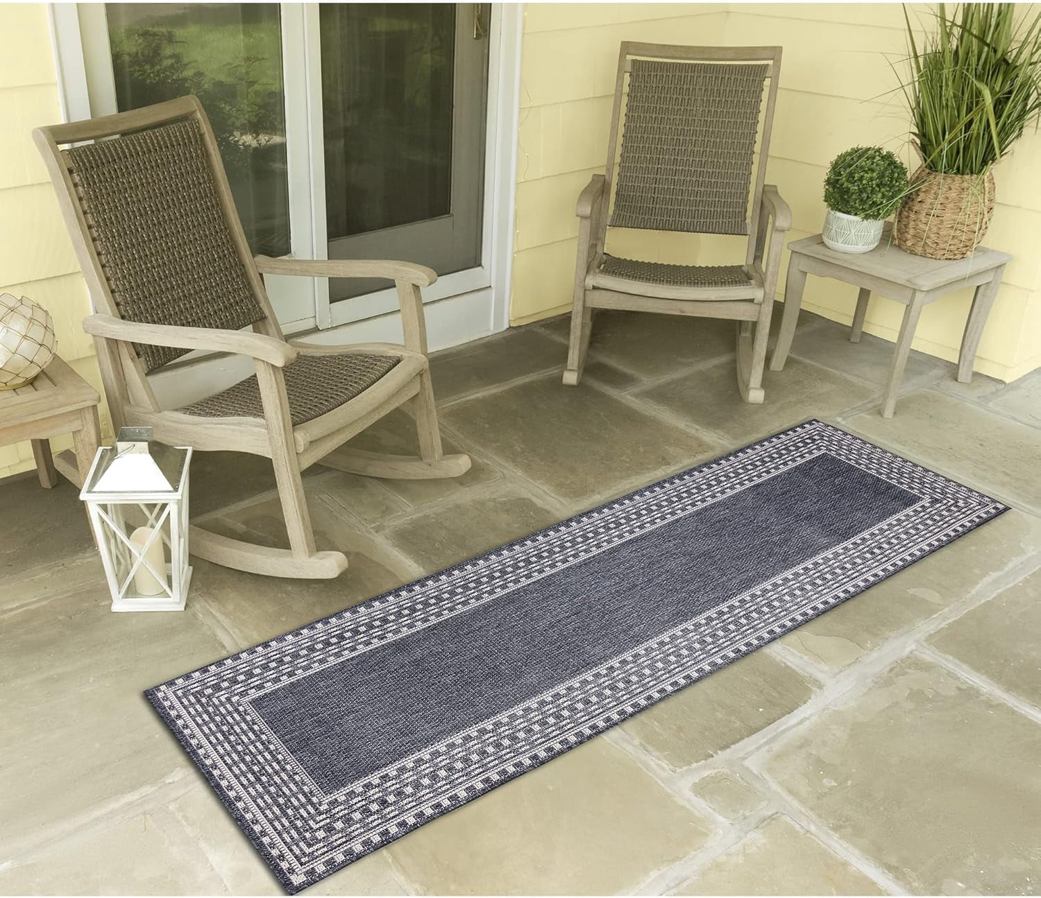 Liora Manne Malibu Indoor/Outdoor Power Loomed Synthetic Blend Low ...