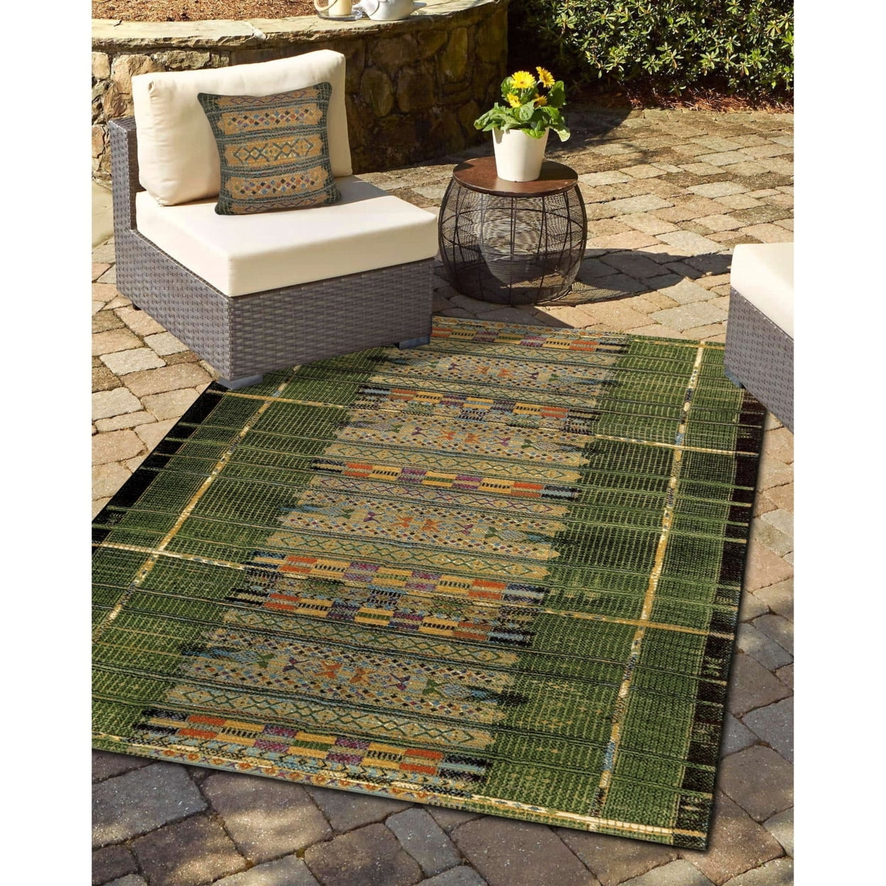 Marina Tribal Stripe Green Synthetic 3'3" x 4'11" Indoor/Outdoor Rug
