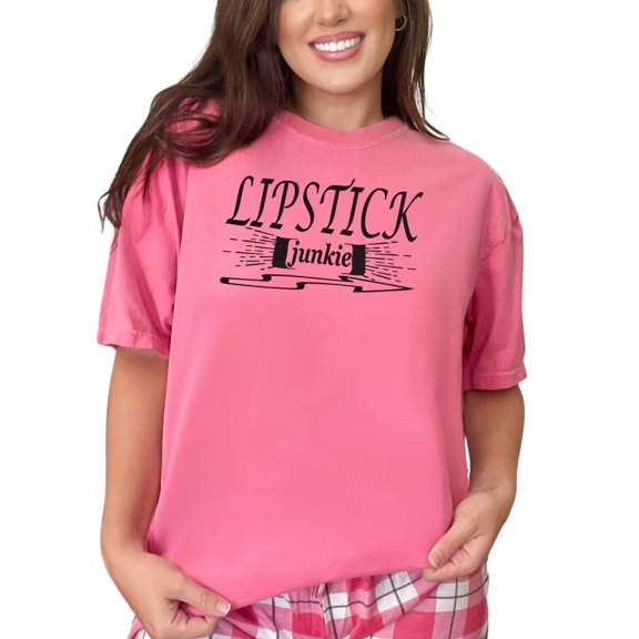 Lipstick Junkie Fun Bold Statement, Crunchberry Comfort Colors T-Shirt, XL