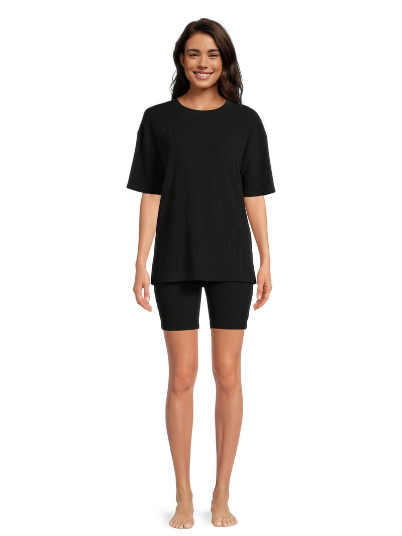 Lissome Women's Oversize Hacci Ribbed Tee and Bike Shorts Lounge