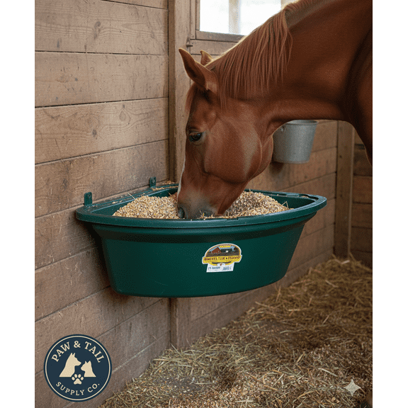 Little Giant Plastic Corner Feeder 26 Quart Space-Saving Livestock Feed, Green