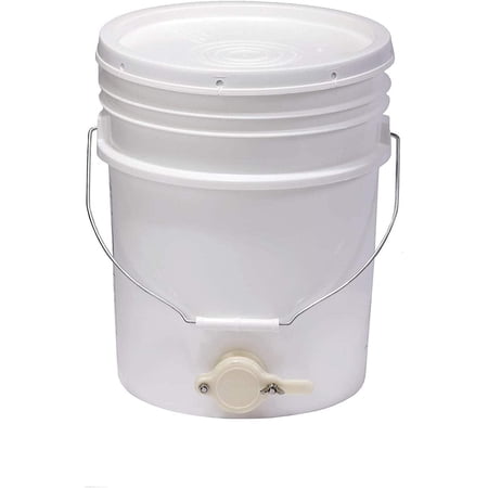 Little Giant Plastic Honey Bucket For Beekeeping 5 Gallon
