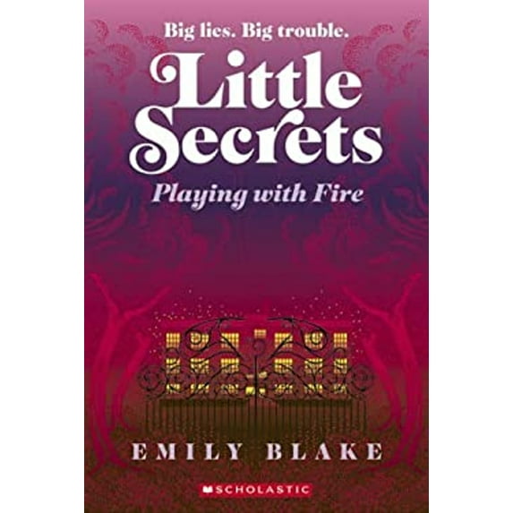 Pre-Owned Playing with Fire (Paperback) 0439810531 9780439810531