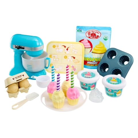 Little Tikes Creative Chefs Bakers Kit with Make-It Mix Play Sand, 18 Accessories, Realistic Pretend Play Set, Boys, Girls, Ages 3+