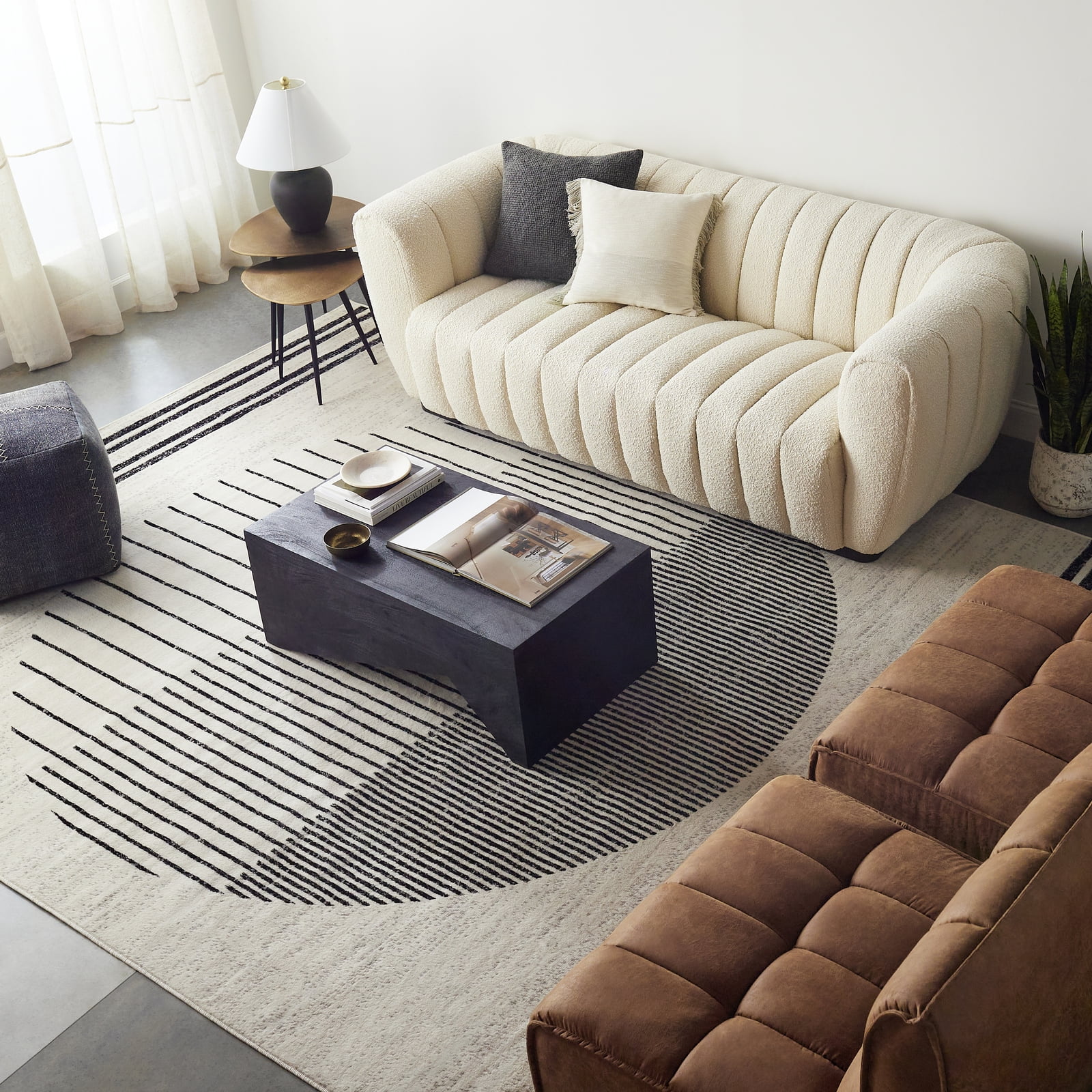 Livabliss Black and Ivory Geometric 7'10" x 10' Area Rug